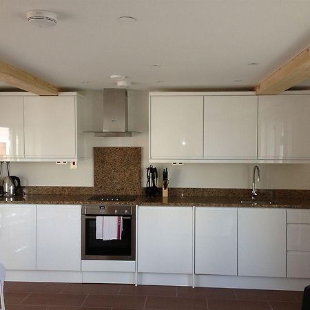 Max Serviced Apartments Commercial Road London Eksteriør bilde